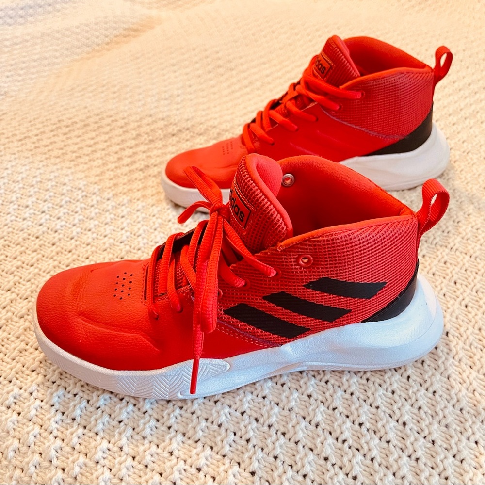 Adidas Own the Game Kids US 2.5